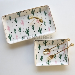 Plato de Cerámica Cactus Estilo Nórdico Borde Dorado Joyería