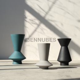 Decoración Nórdica con Jarrón