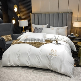 Funda Nórdica con Bordado de Pluma