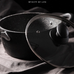 Mini Olla de Sopa de Dos Orejas