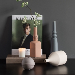 Jarrón de Cerámica de Pequeño Calibre Morandi