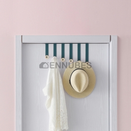 Colgador de Ropa sin Clavos detrás de la Puerta
