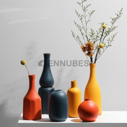 Jarrón Pequeño de Cerámica Nórdica Morandi