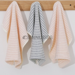 Toalla Cuadrada de Rayas Sencillas Absorbente y Suave con Color Sólido