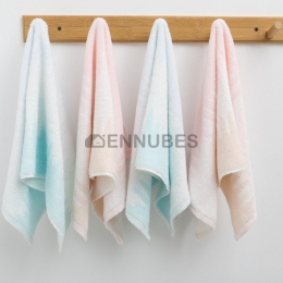 Toalla de Jacquard de Algodón Engrosado con Color de Cambio Gradual