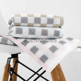 Toalla Cuadrada Mágica de Algodón