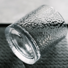 Tarro Vidrio Tapa de Madera Forma Novedosa