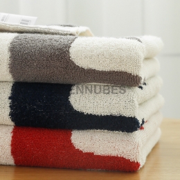 Toalla de Algodón con Jacquard de Gato