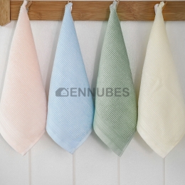 Toalla Cuadrada Infantil de Fibra de Bambú con Color Puro