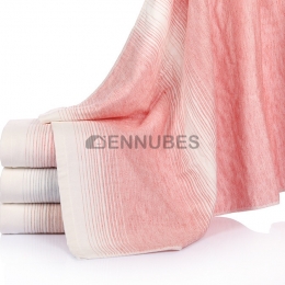 Toalla de Baño a Rayas con Color Completo Puro