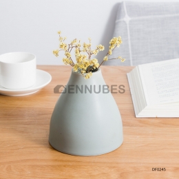 Florero Retro Europea Flores Secas en un Florero